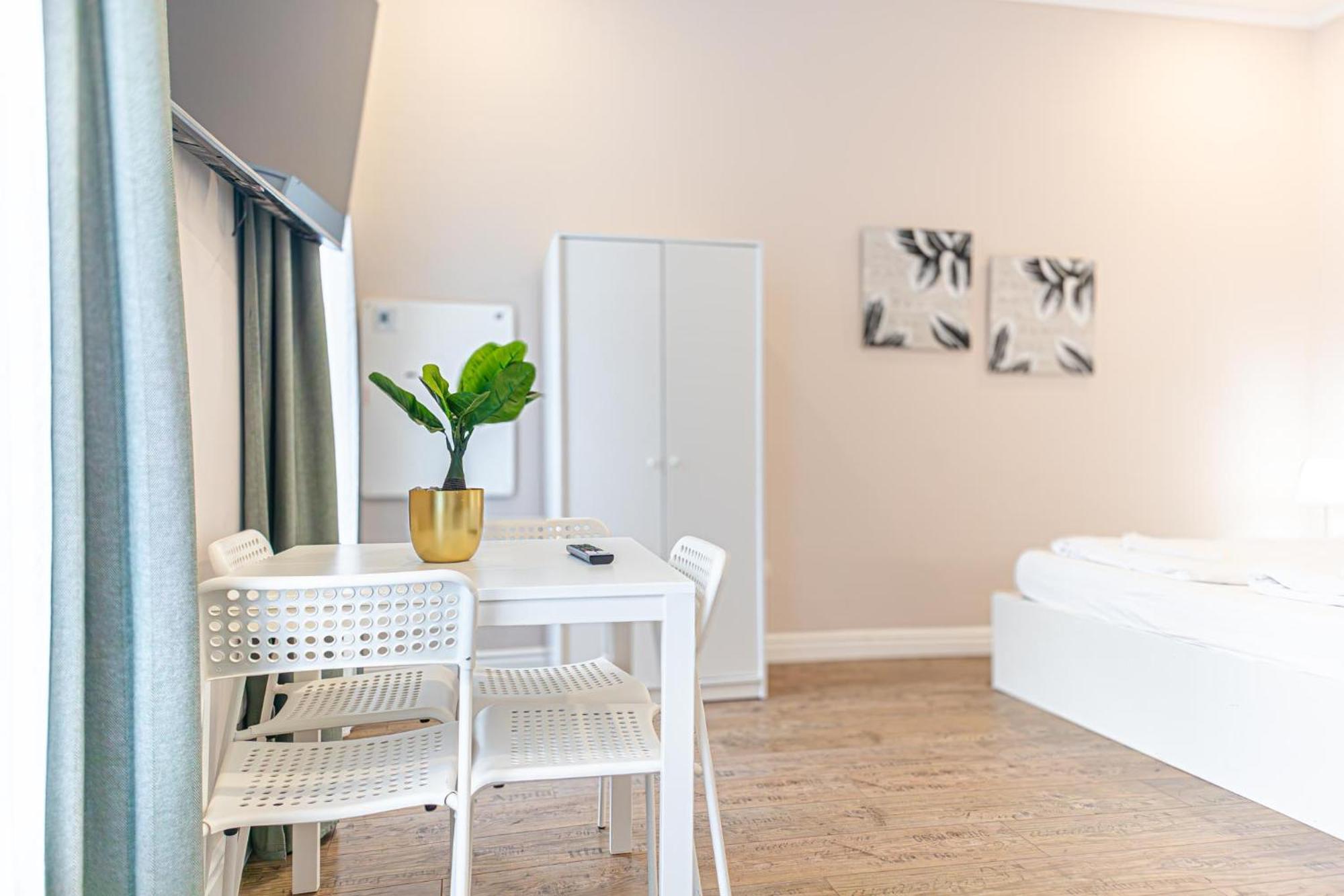 Stylish Studio Apartment Wiener Stadthalle Esterno foto