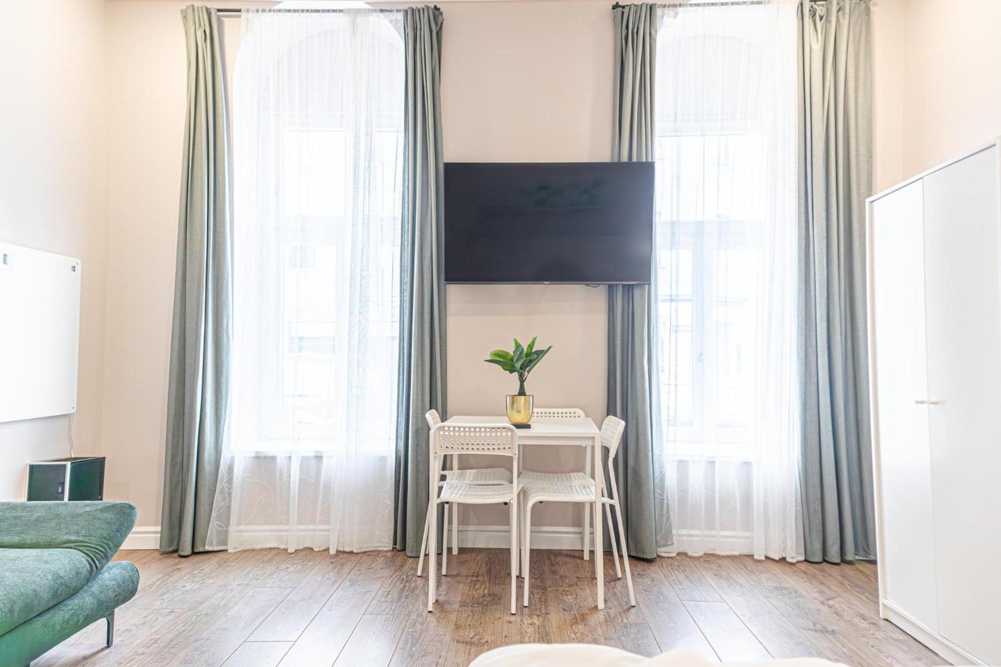 Stylish Studio Apartment Wiener Stadthalle Esterno foto