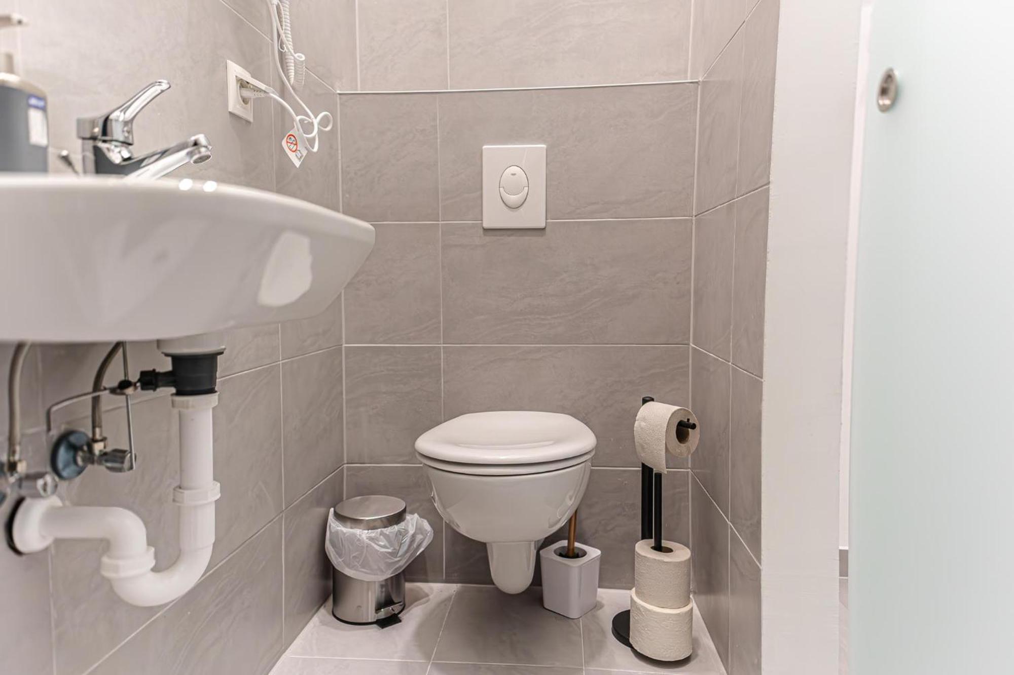 Stylish Studio Apartment Wiener Stadthalle Esterno foto